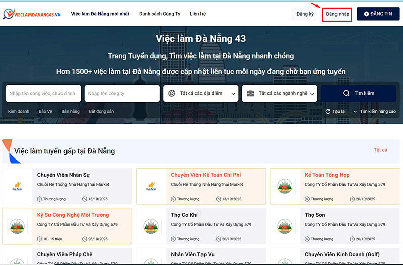 Click vào "đăng nhập" tại góc trên cùng bên phải trang web