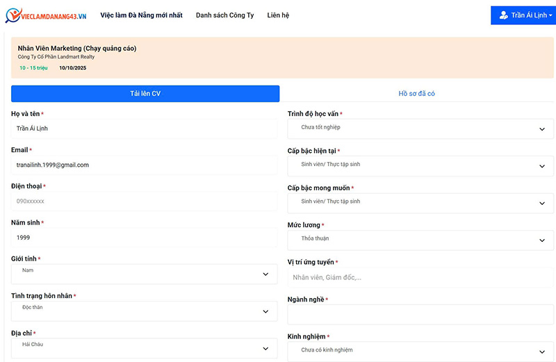 Điền chính xác thông tin cá nhân, sau đó, kéo thả file CV của bạn vào khung upload CV hoặc chọn file để upload CV, cuối cùng nhấn vào "ứng tuyển ngay"